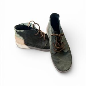 Merrell Olive Green Freewheel Bolt Chukka suede upper Comfort Size 10.5